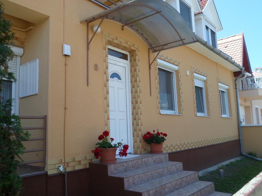 Makai Apartman Otel Hajdúszoboszló Dış mekan fotoğraf